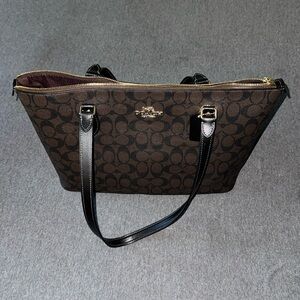 Coach Tote
